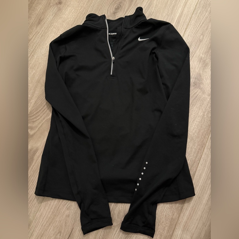 Women’s black Dri Fit Nike quarter zip pullover size small